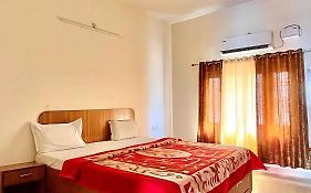 Aditya Palace 4*